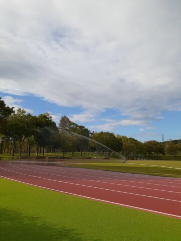 トラック_散水風景