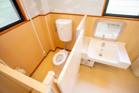 お子様用のトイレ